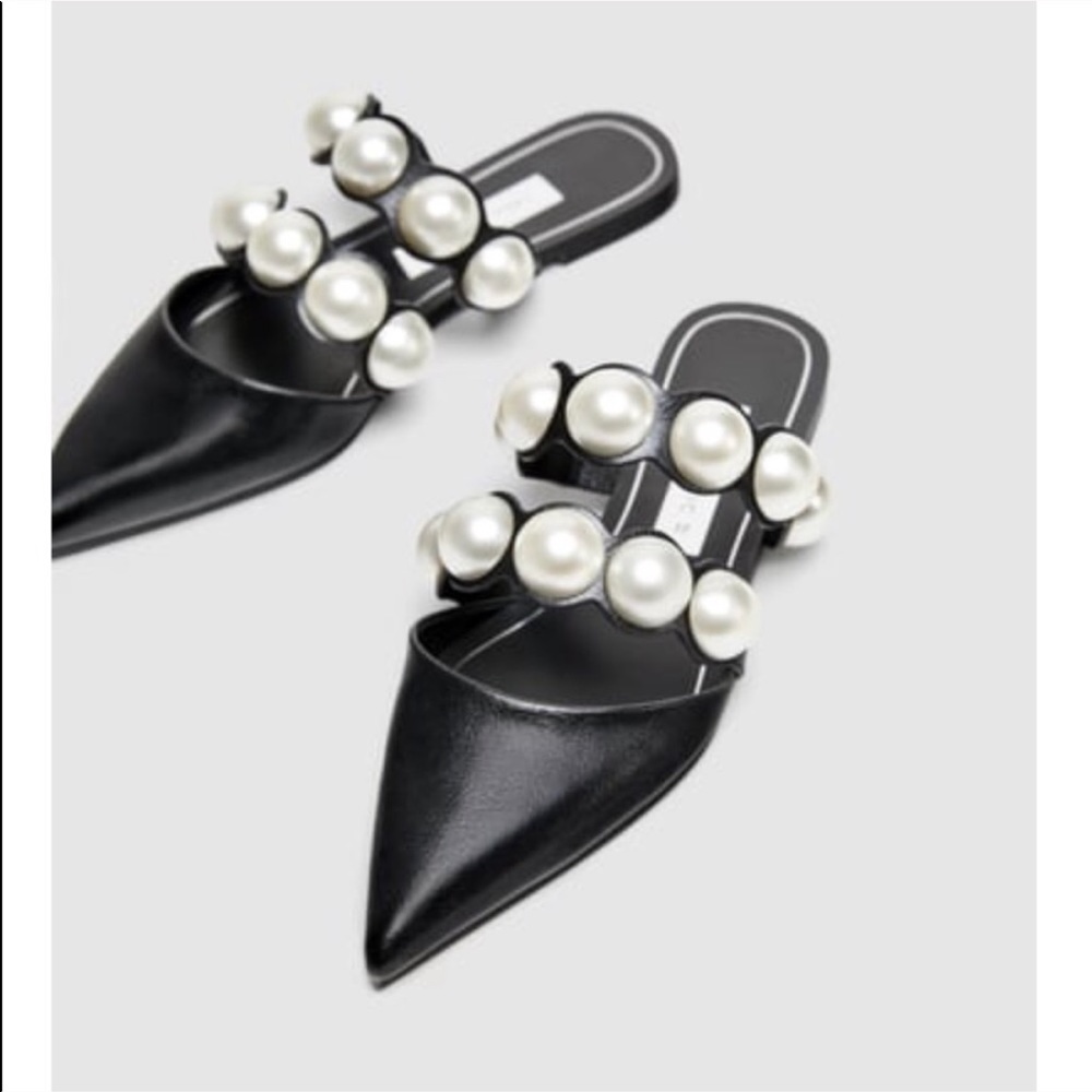 Zara Flat Pointed Mules with Pearls Size 6.5